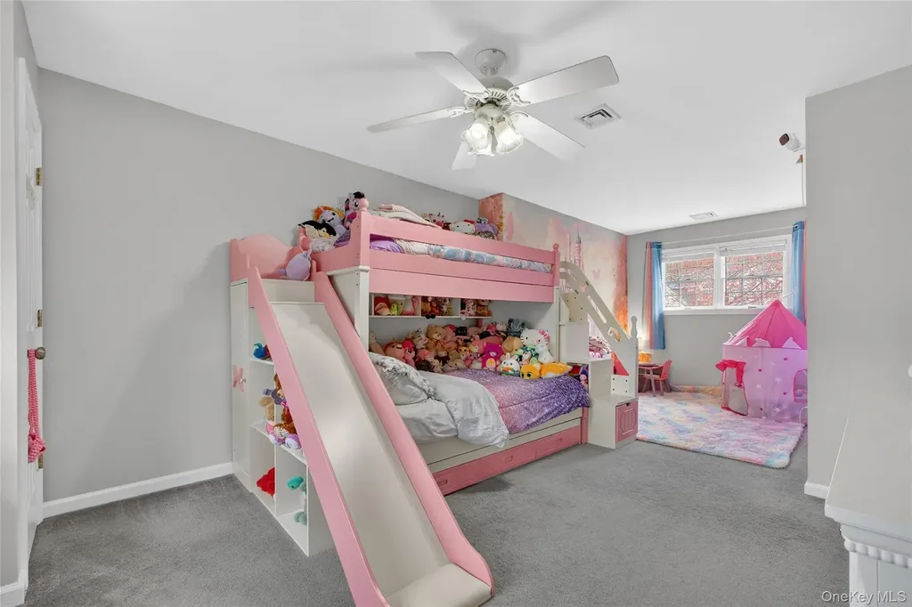24 Coachlight Drive Poughkeepsie NY 12603