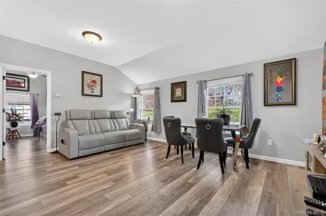 24 Coachlight Drive Poughkeepsie NY 12603