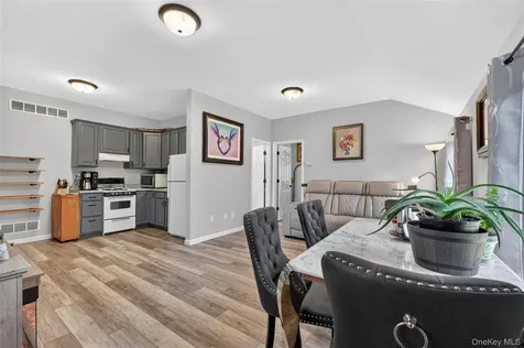 24 Coachlight Drive Poughkeepsie NY 12603