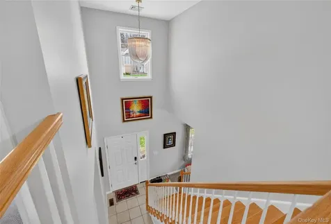 24 Coachlight Drive Poughkeepsie NY 12603