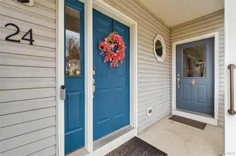 24 Coachlight Drive Poughkeepsie NY 12603