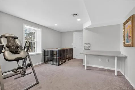 24 Coachlight Drive Poughkeepsie NY 12603