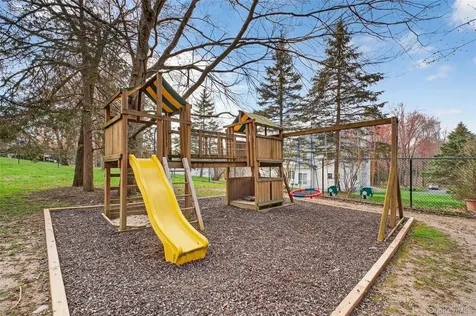 24 Coachlight Drive Poughkeepsie NY 12603