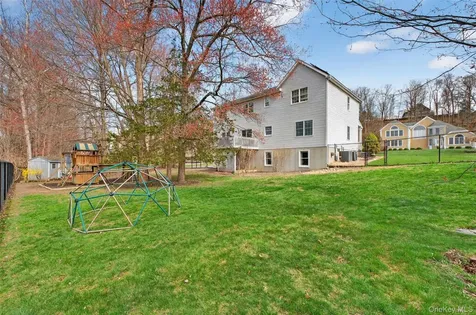 24 Coachlight Drive Poughkeepsie NY 12603