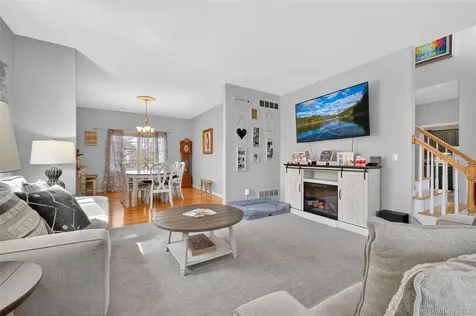 24 Coachlight Drive Poughkeepsie NY 12603