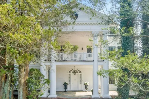 34 Park Road Scarsdale NY 10583