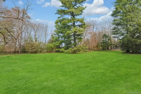 34 Park Road Scarsdale NY 10583