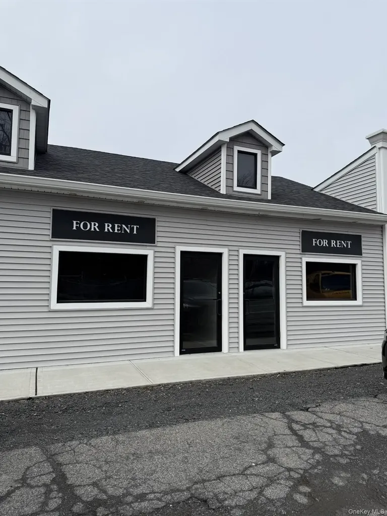 3063 State Route 208 Wallkill NY 12589