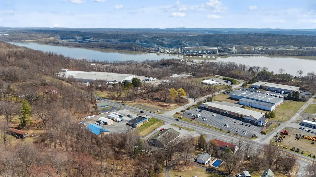 1447 Route 9w Marlboro NY 12542