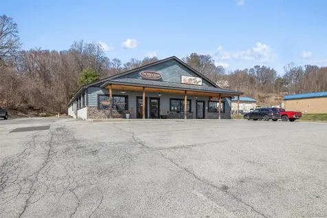 1447 Route 9w Marlboro NY 12542