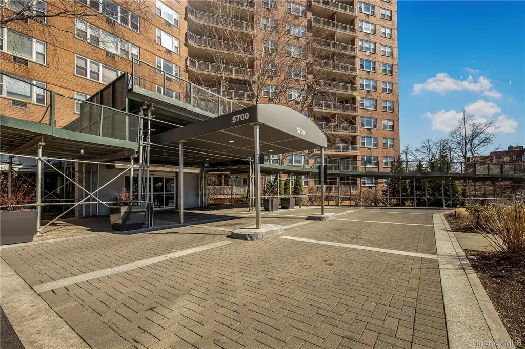 5700 Arlington Avenue Bronx NY 10471