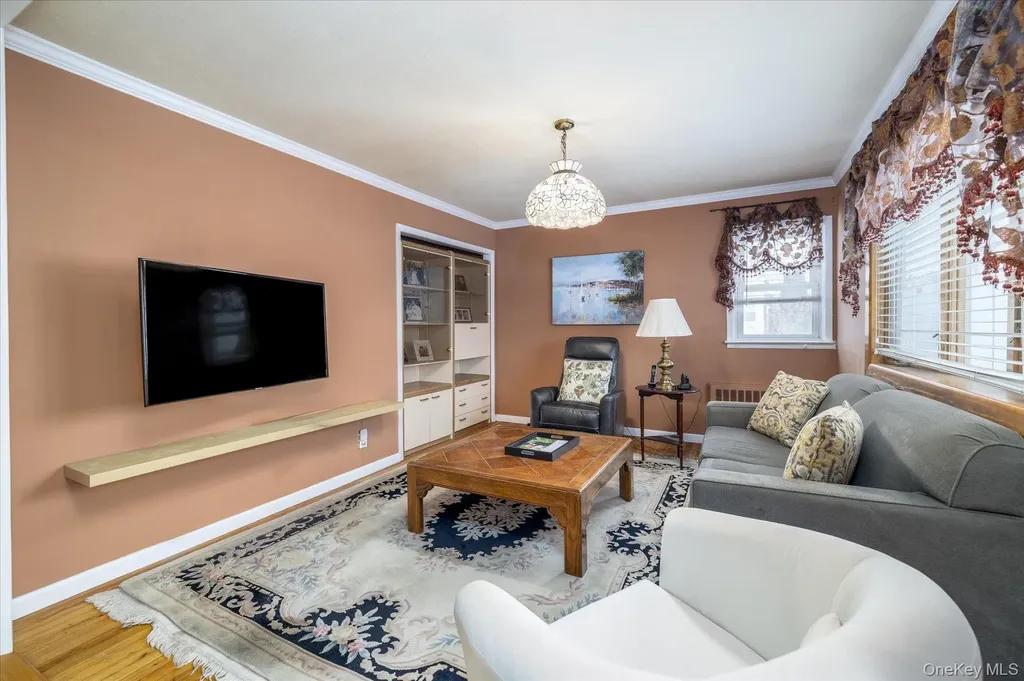 158 Roosevelt Avenue Freeport NY 11520