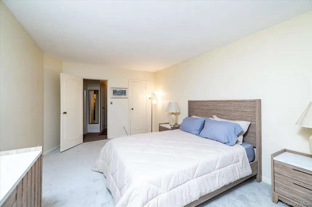 2 Fowler Avenue Lynbrook NY 11563