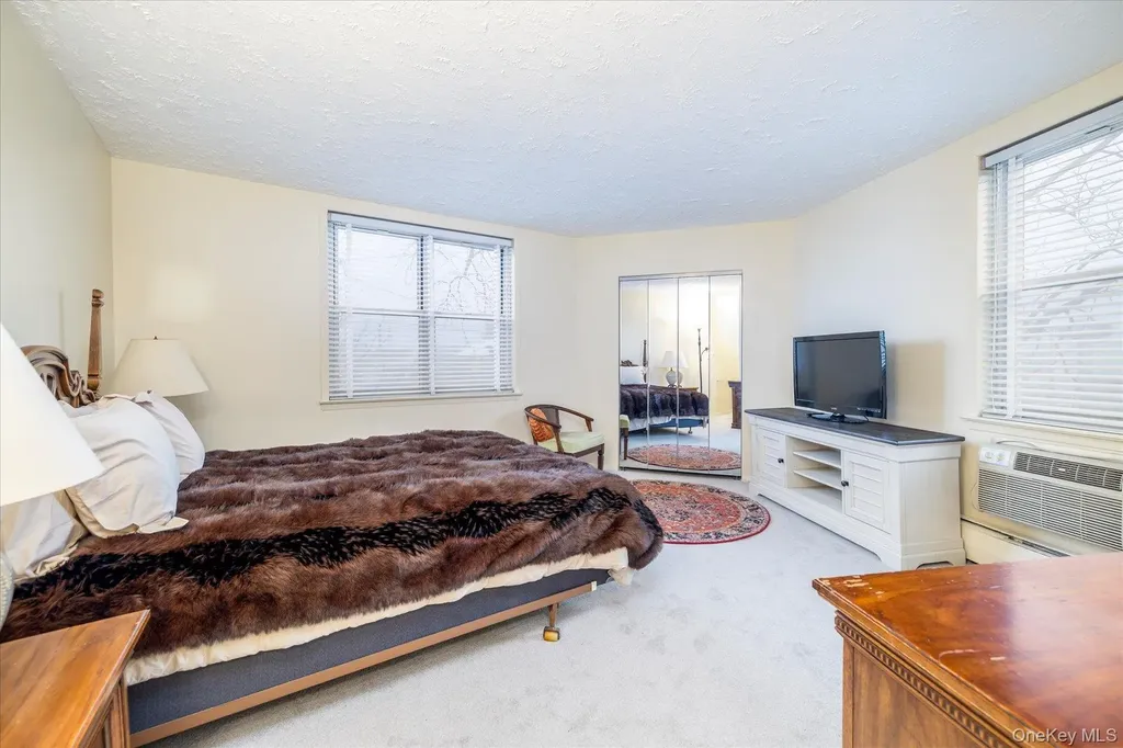 2 Fowler Avenue Lynbrook NY 11563