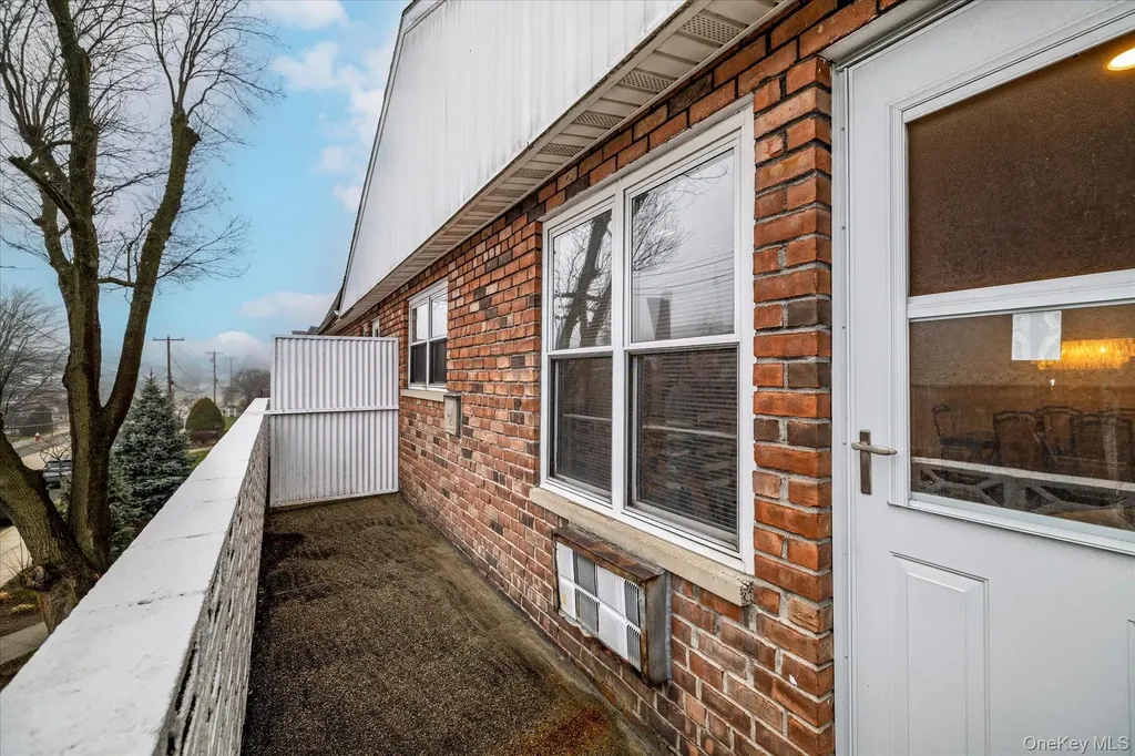2 Fowler Avenue Lynbrook NY 11563