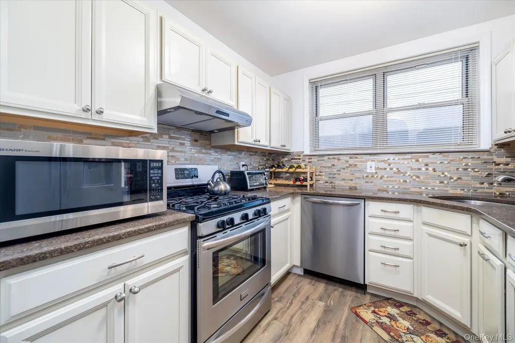 2 Fowler Avenue Lynbrook NY 11563