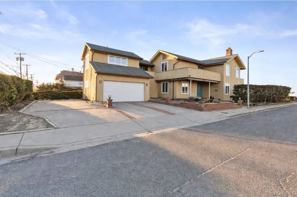 115 Maryland Avenue Long Beach NY 11561