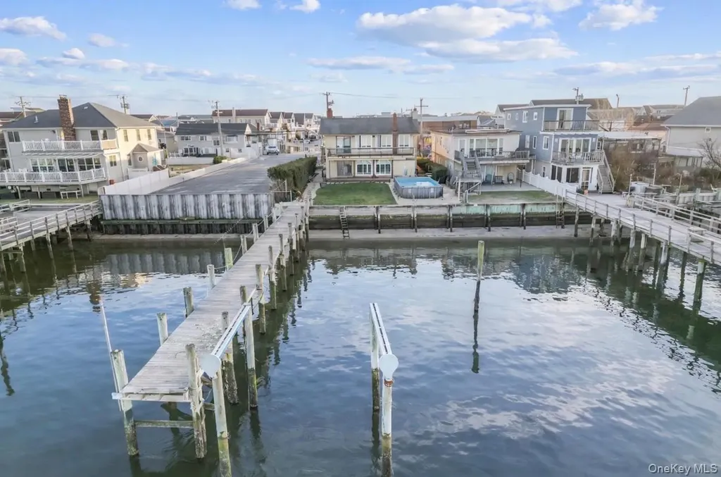 115 Maryland Avenue Long Beach NY 11561