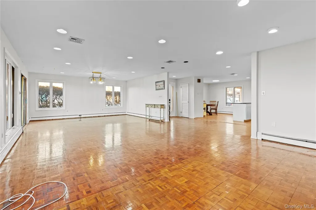 115 Maryland Avenue Long Beach NY 11561