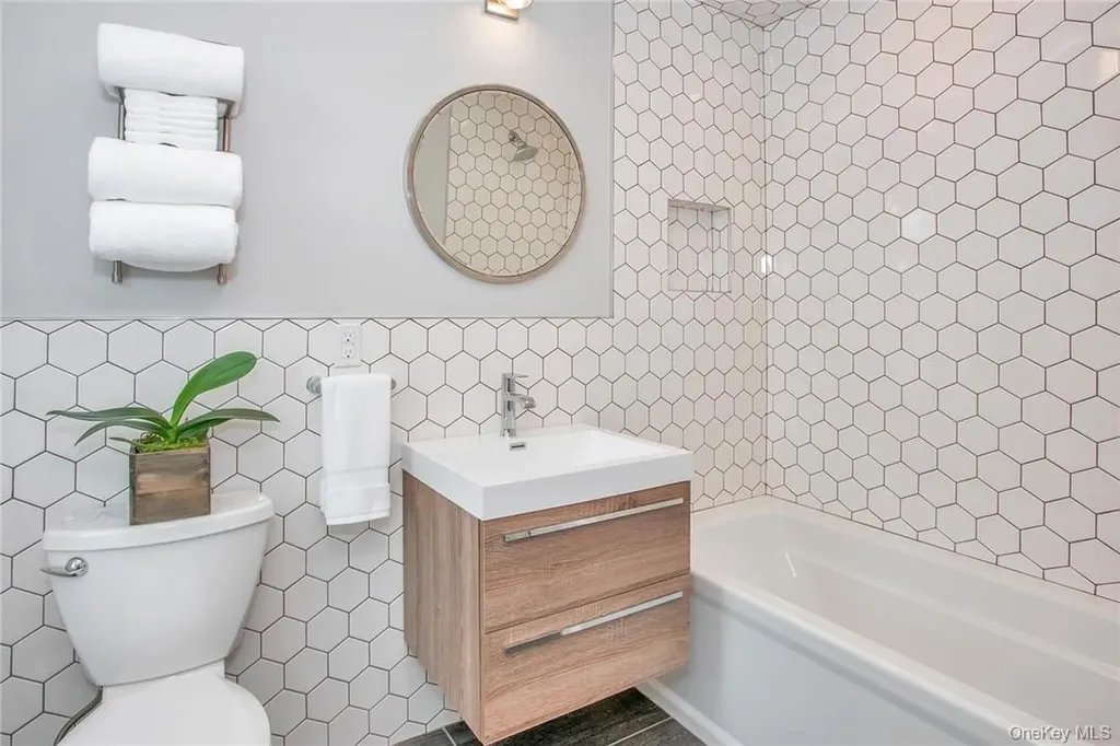 237 Tomahawk Street Baldwin Place NY 10505