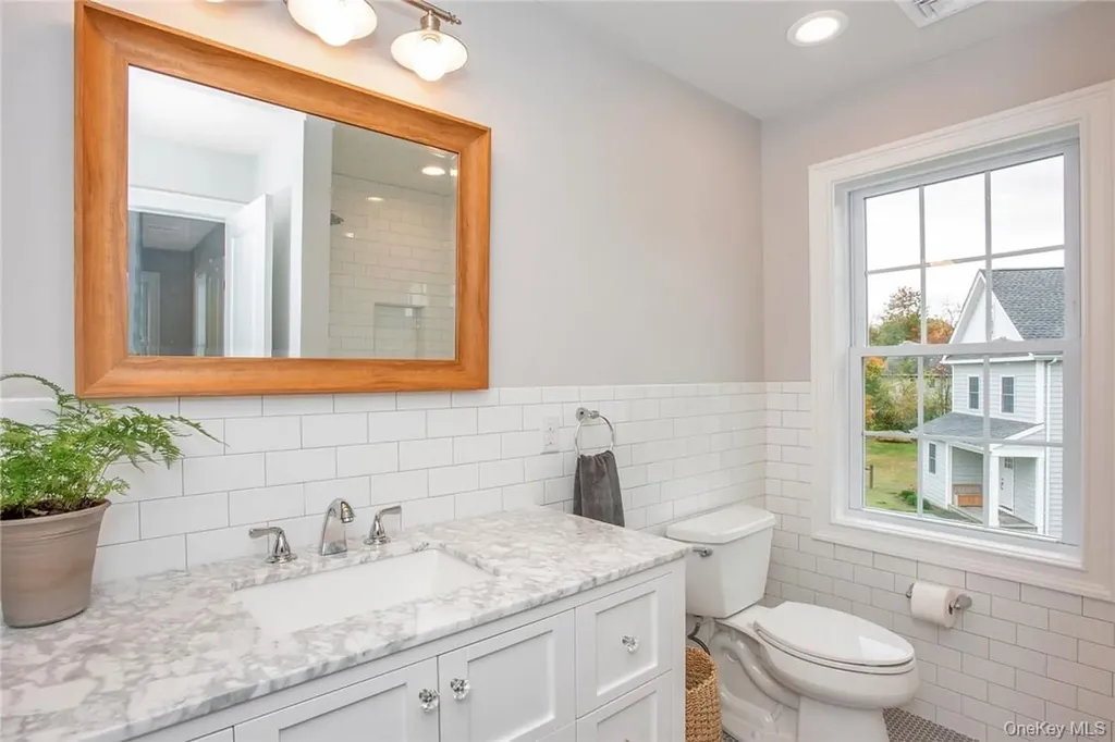 237 Tomahawk Street Baldwin Place NY 10505