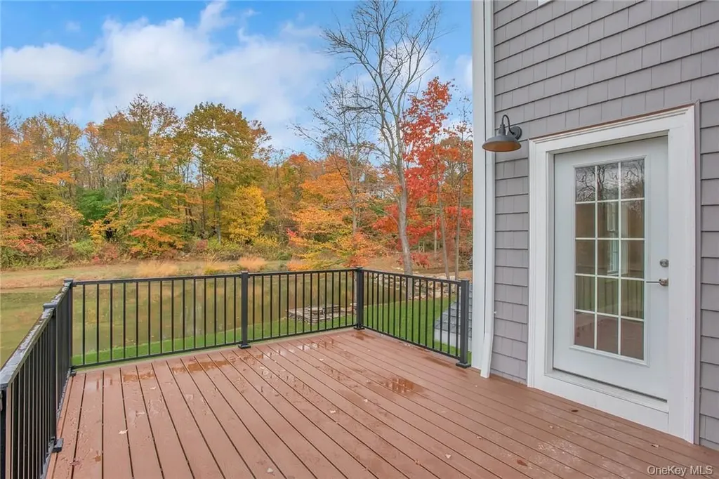 237 Tomahawk Street Baldwin Place NY 10505