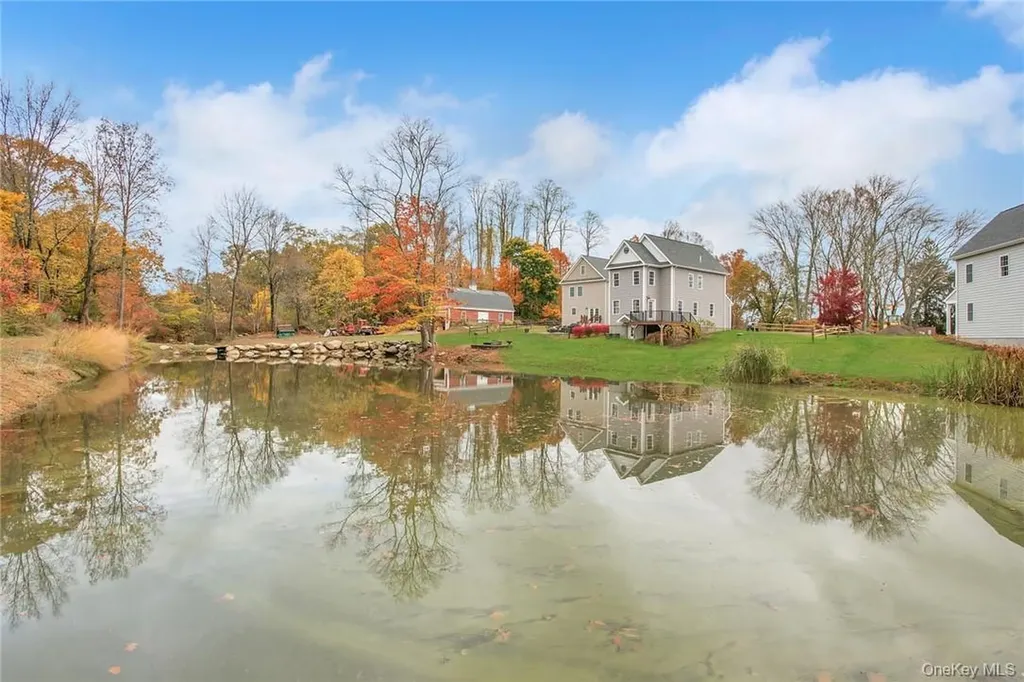 237 Tomahawk Street Baldwin Place NY 10505