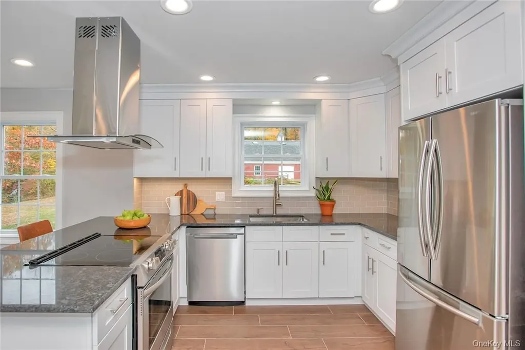 237 Tomahawk Street Baldwin Place NY 10505