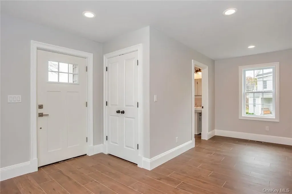 237 Tomahawk Street Baldwin Place NY 10505