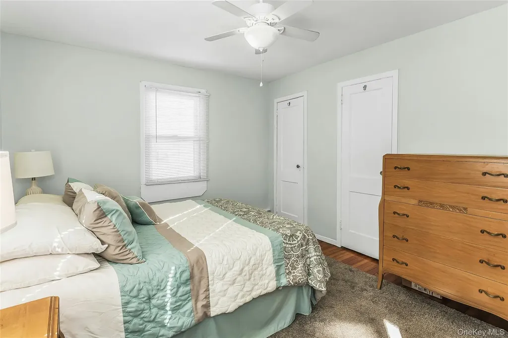 87 Kellum West Babylon NY 11704