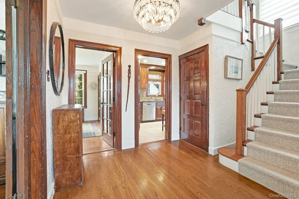 11 Van Buren Place White Plains NY 10603