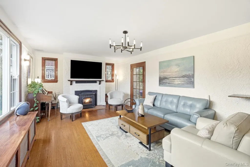 11 Van Buren Place White Plains NY 10603