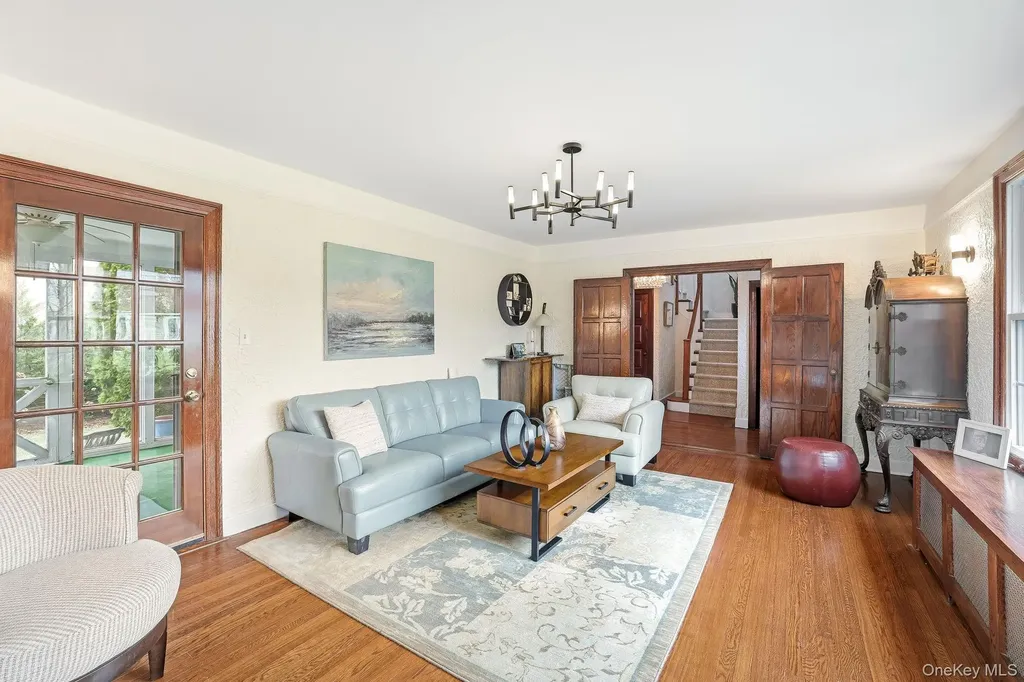 11 Van Buren Place White Plains NY 10603