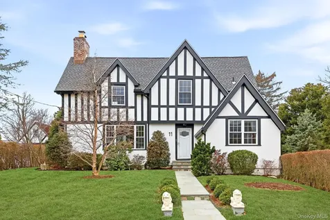 11 Van Buren Place White Plains NY 10603