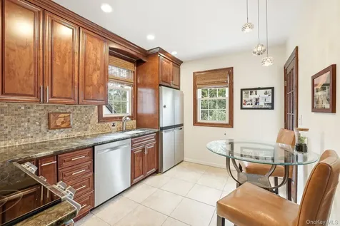 11 Van Buren Place White Plains NY 10603