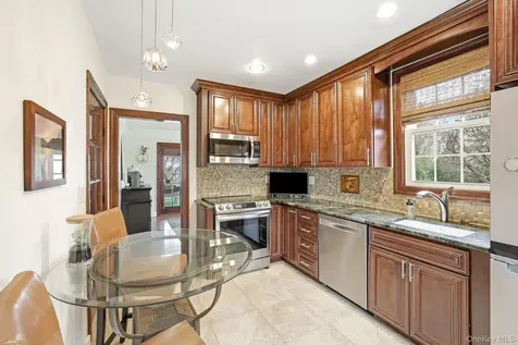 11 Van Buren Place White Plains NY 10603