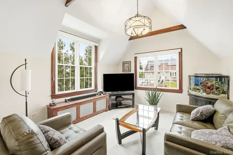 11 Van Buren Place White Plains NY 10603
