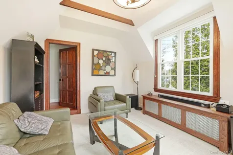 11 Van Buren Place White Plains NY 10603