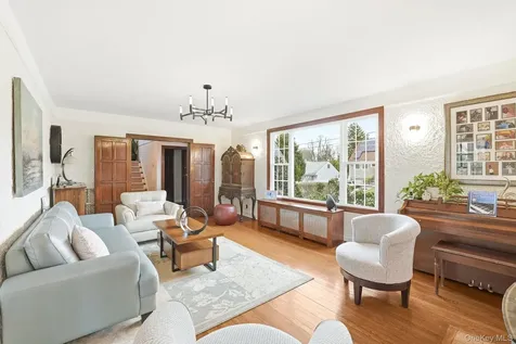 11 Van Buren Place White Plains NY 10603