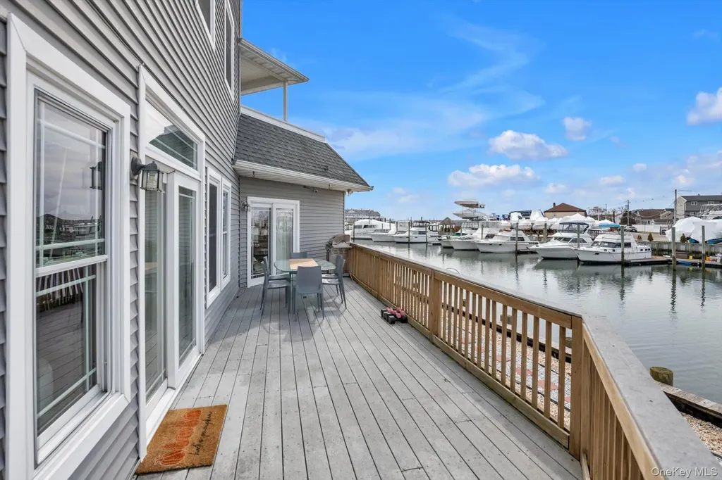 268 Gordon Place Freeport NY 11520