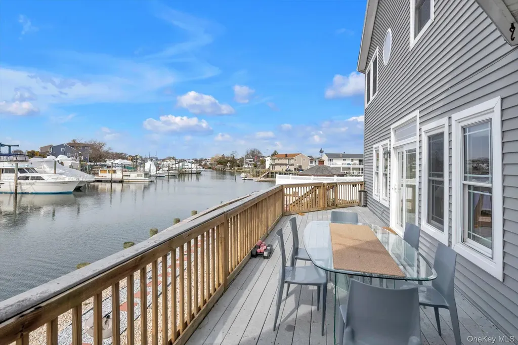 268 Gordon Place Freeport NY 11520