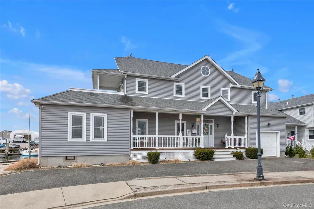 268 Gordon Place Freeport NY 11520
