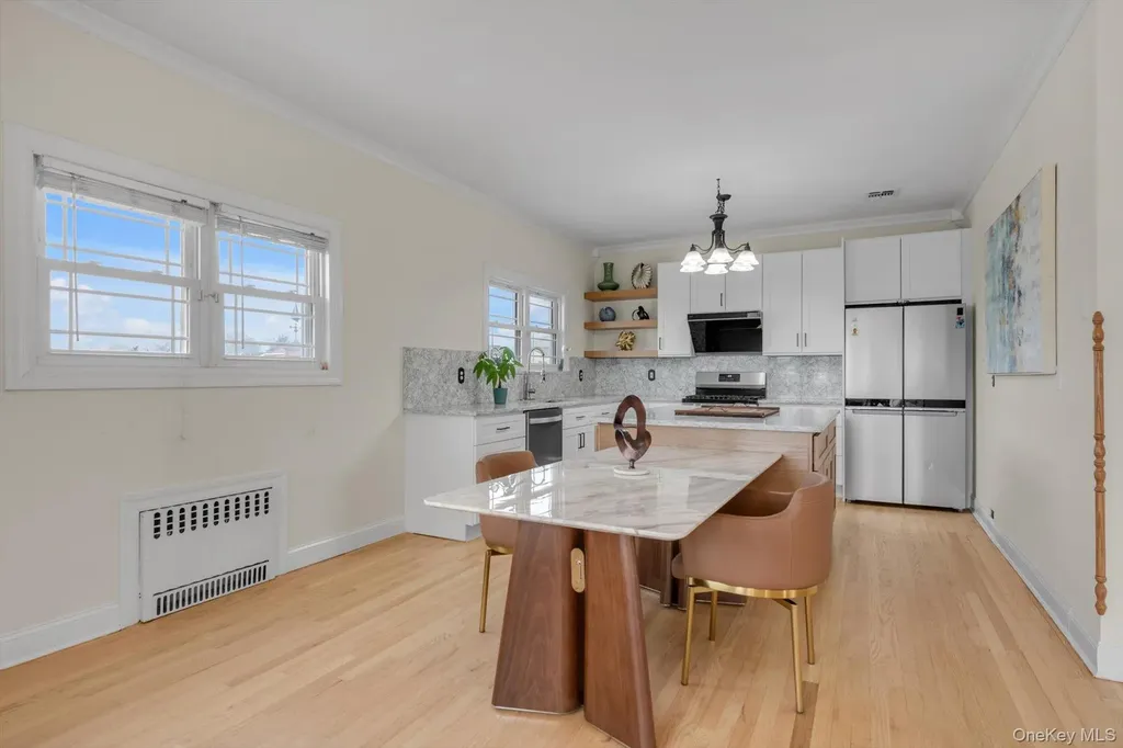 268 Gordon Place Freeport NY 11520