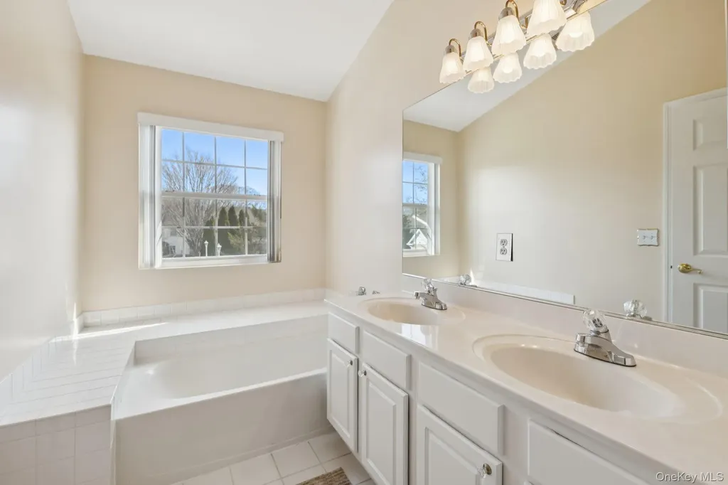 4 Commodore Circle Port Jefferson Station NY 11776