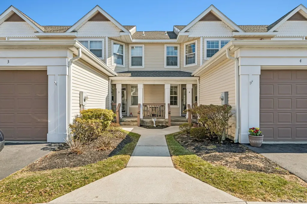 4 Commodore Circle Port Jefferson Station NY 11776