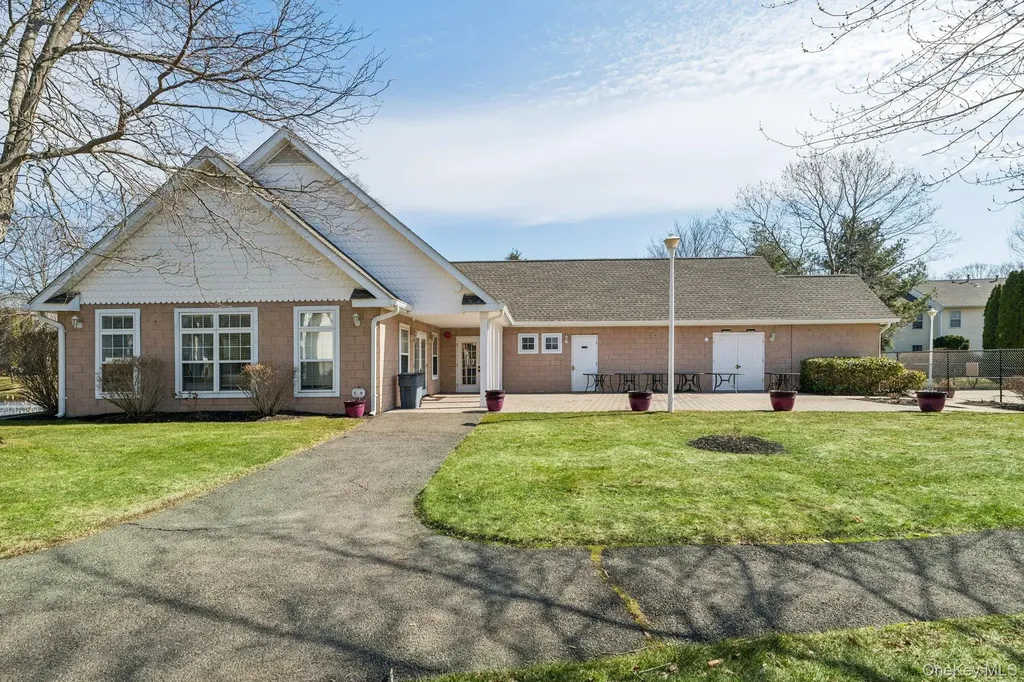 4 Commodore Circle Port Jefferson Station NY 11776
