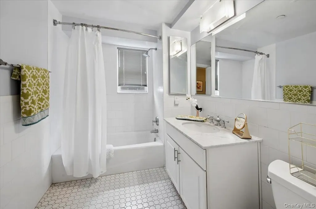 1020 Warburton Avenue Yonkers NY 10701