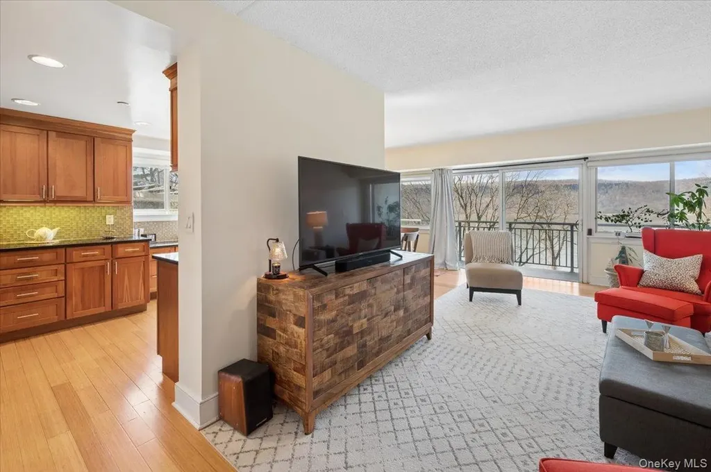 1020 Warburton Avenue Yonkers NY 10701