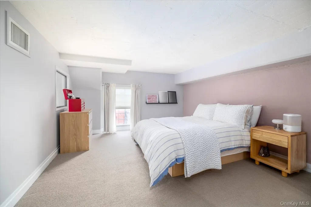 689 Myrtle Avenue Brooklyn NY 11205