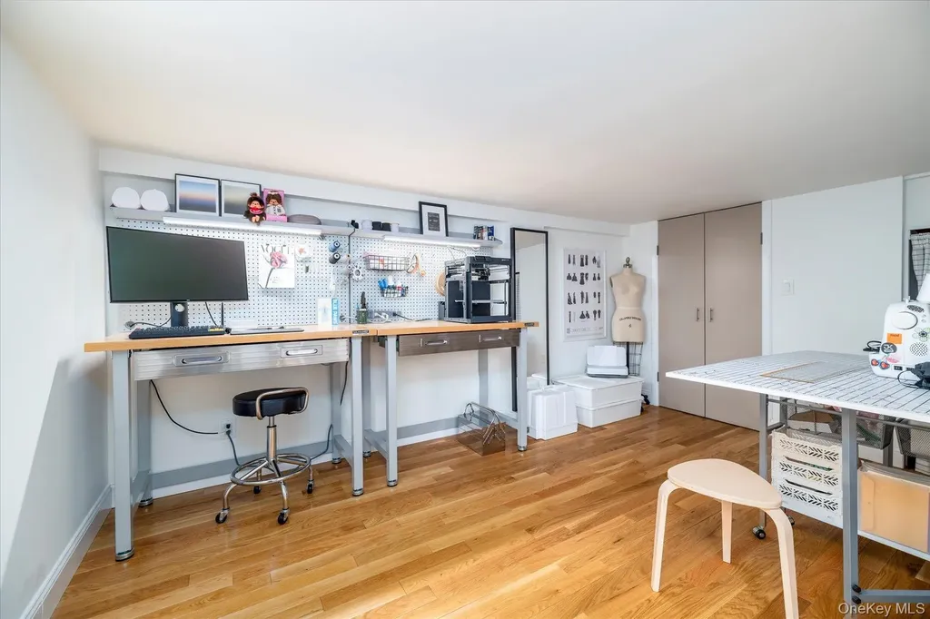 689 Myrtle Avenue Brooklyn NY 11205